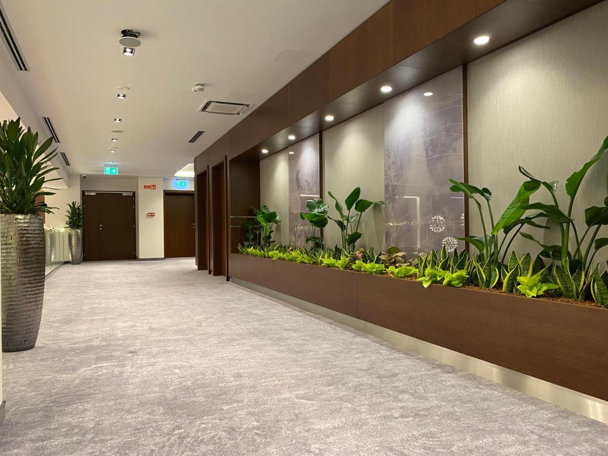 Tisia Hotel & Spa Tiszaujvaros Luaran gambar