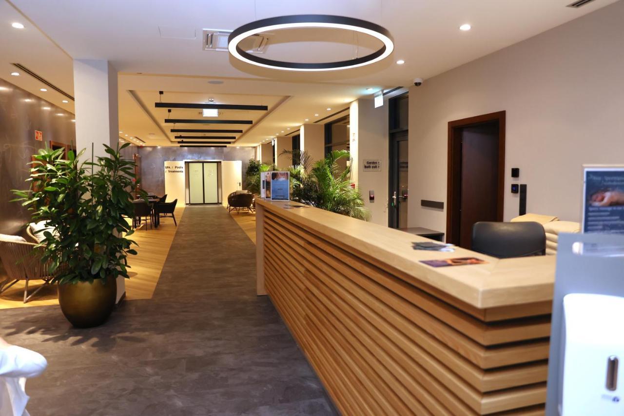 Tisia Hotel & Spa Tiszaujvaros Luaran gambar