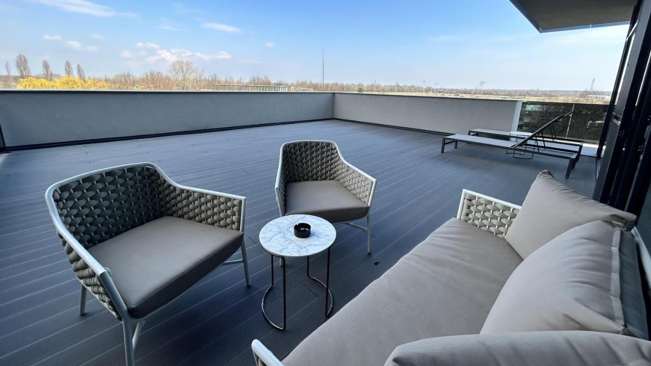 Tisia Hotel & Spa Tiszaujvaros Luaran gambar