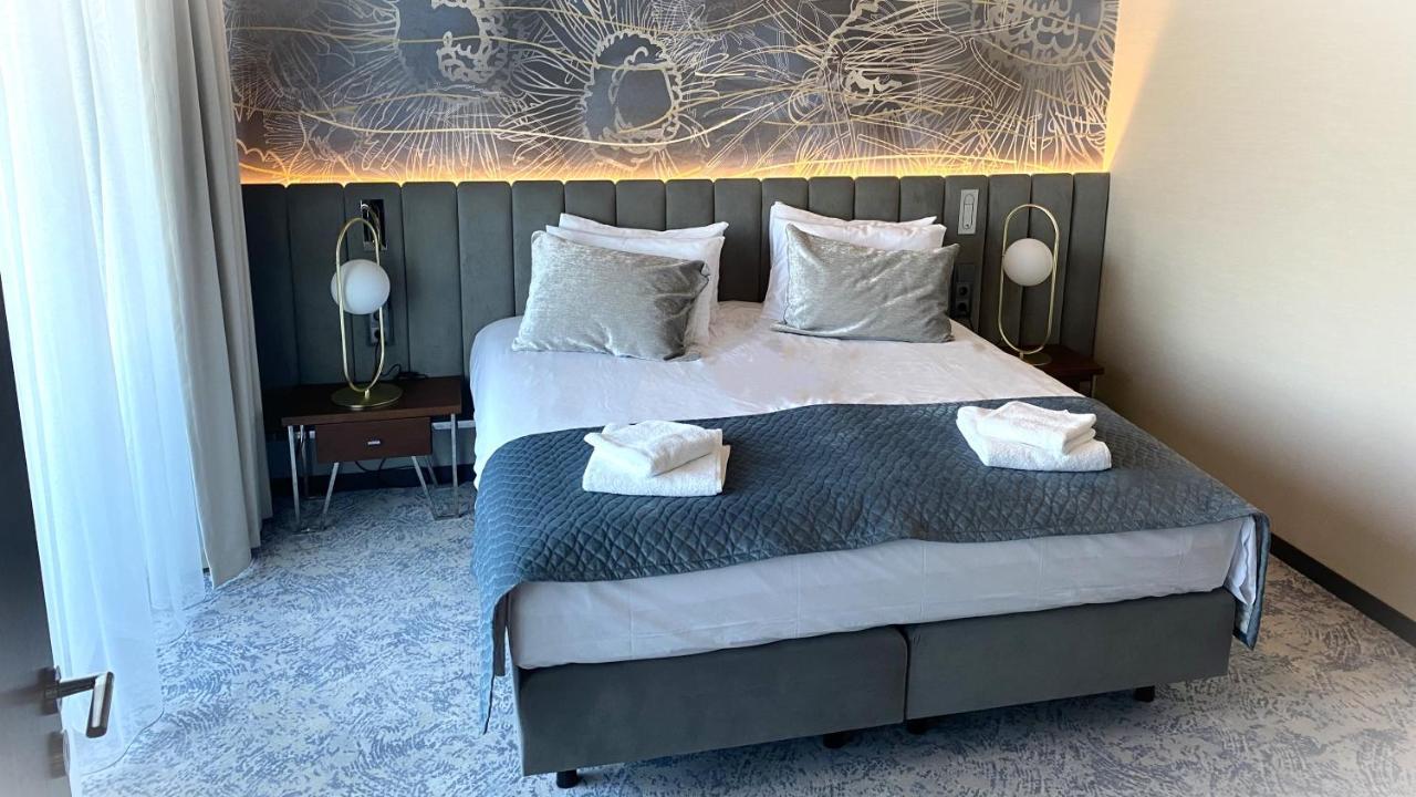 Tisia Hotel & Spa Tiszaujvaros Luaran gambar