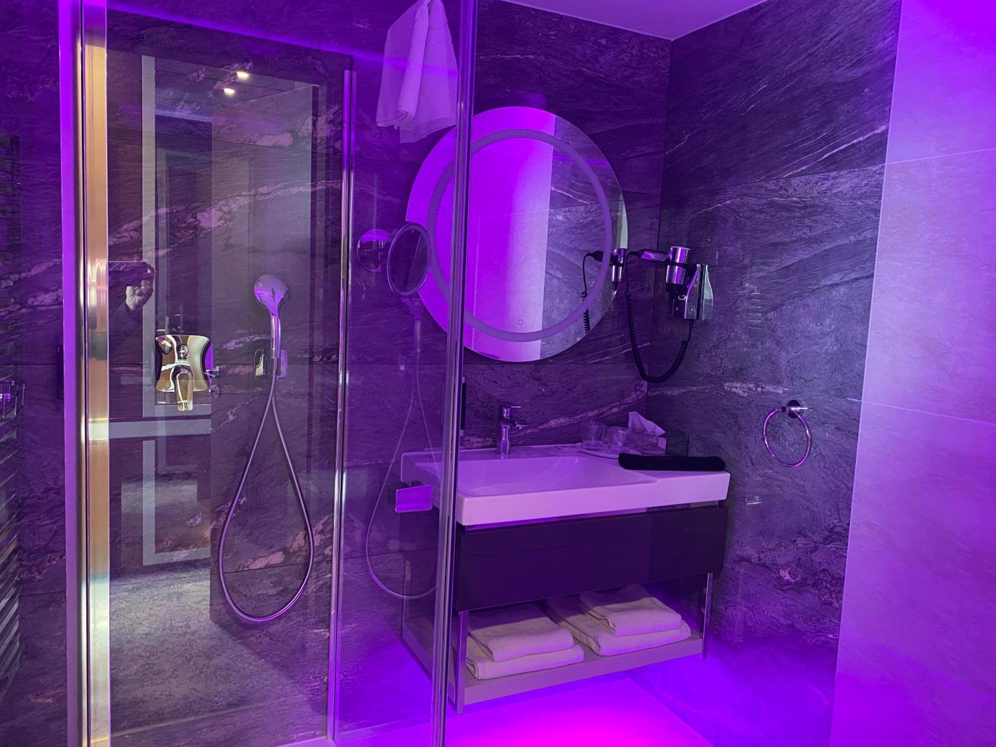 Tisia Hotel & Spa Tiszaujvaros Luaran gambar