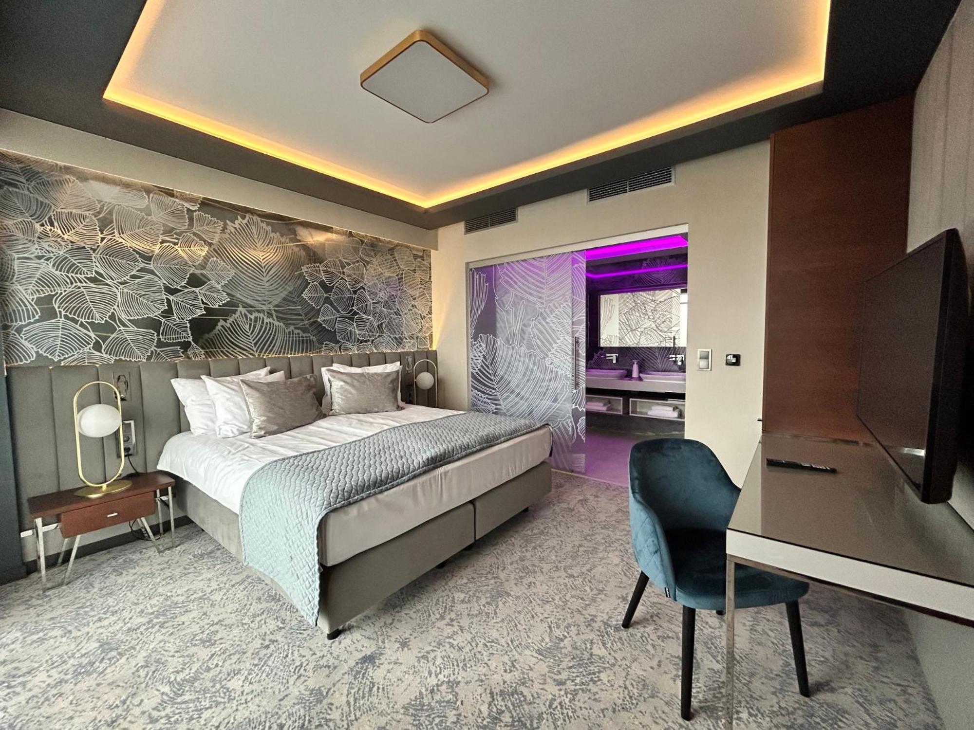 Tisia Hotel & Spa Tiszaujvaros Luaran gambar