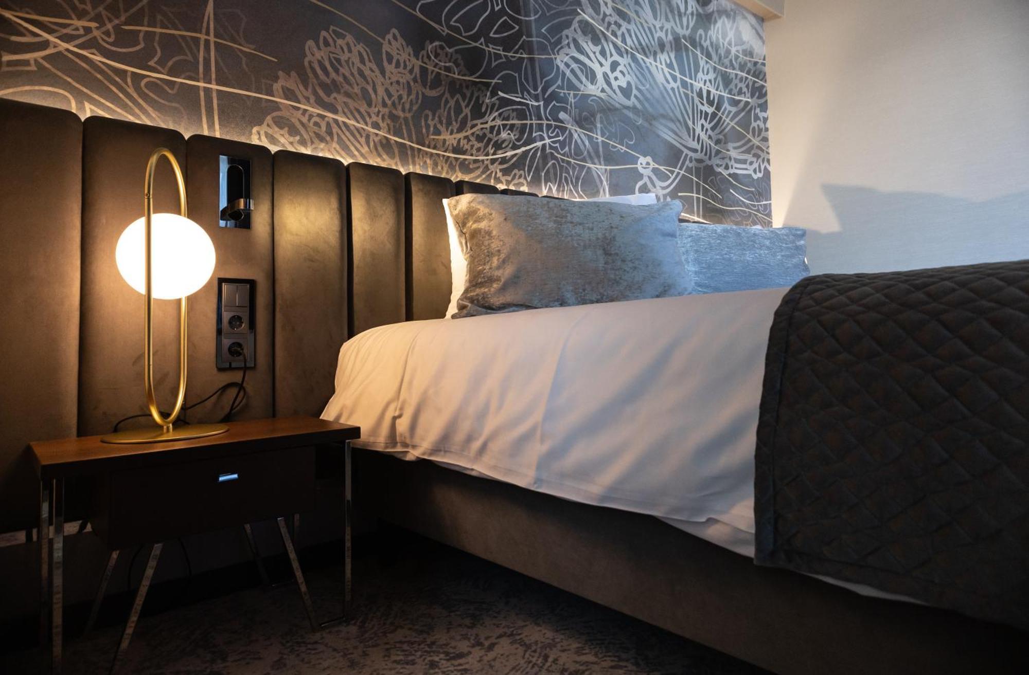 Tisia Hotel & Spa Tiszaujvaros Luaran gambar