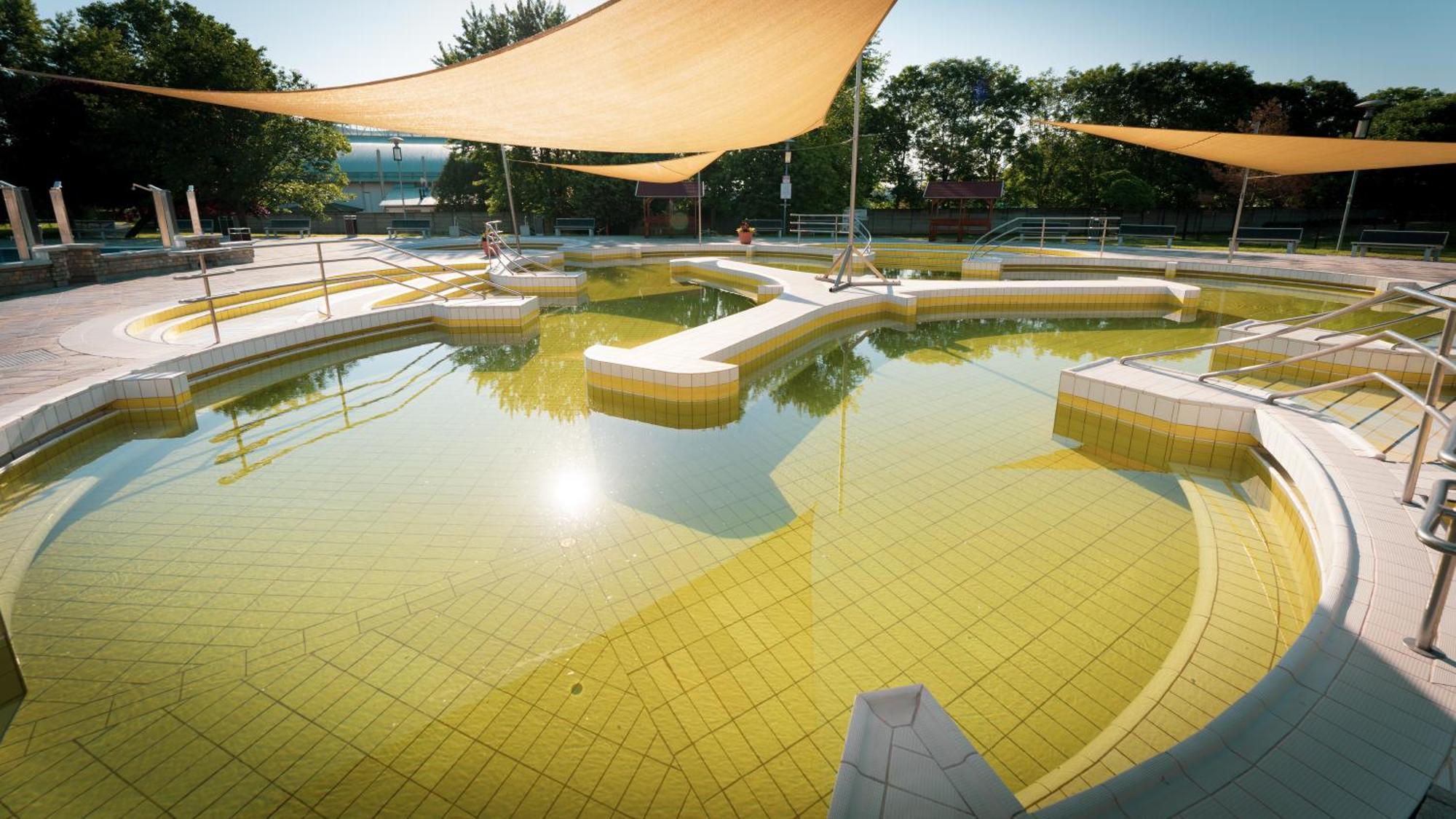 Tisia Hotel & Spa Tiszaujvaros Luaran gambar