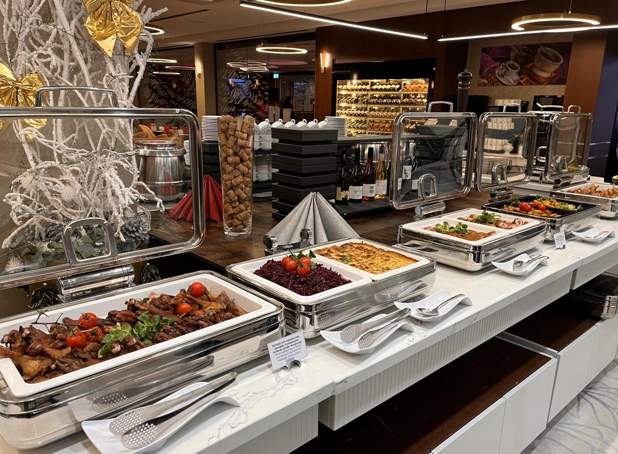 Tisia Hotel & Spa Tiszaujvaros Luaran gambar